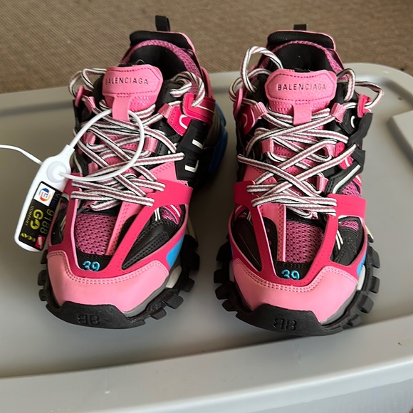 Balenciaga track tennis shoes - Picture 1 of 3